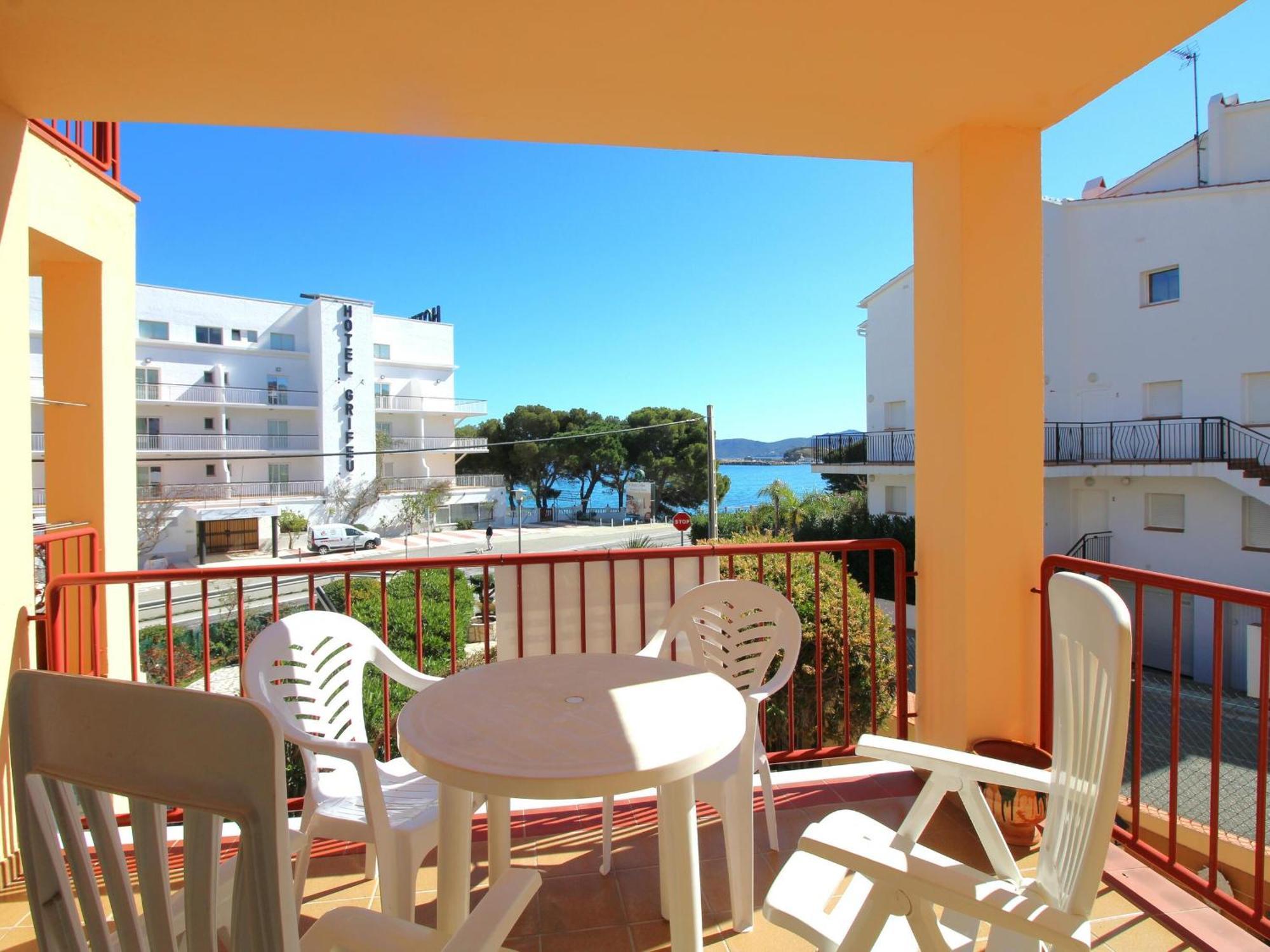 Girona II 1-4 Porta 8 - Apartamento Enfrente De La Playa Grifeu. - Es-228-63 Llanca Exterior photo